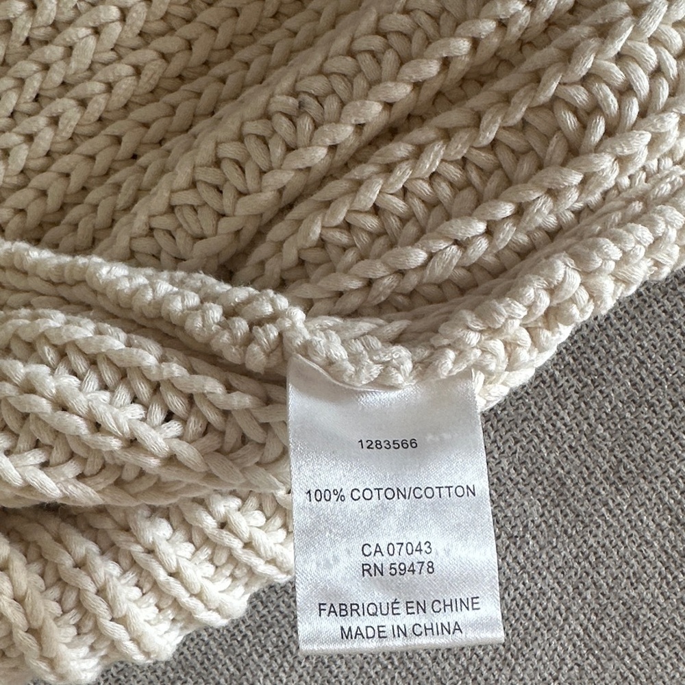 House of Harlow 1960 Cream Knit Cardigan Vest - Picture 7 of 7